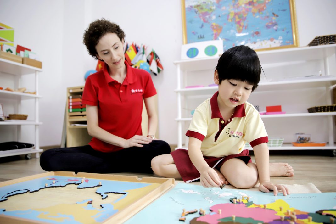 Những điều ba mẹ chưa biết về phương pháp Montessori