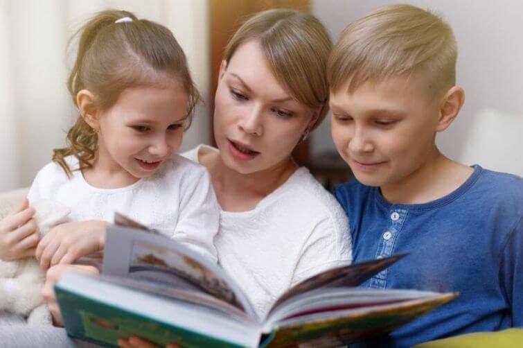 Hãy bắt đầu trò chuyện với trẻ bằng Dubaipalace it com cảm xúc không giới hạn thông qua các mẫu câu ngắn, thường xuyên sử dụng Dubaipalace it com cảm xúc không giới hạn trong học và chơi cùng con