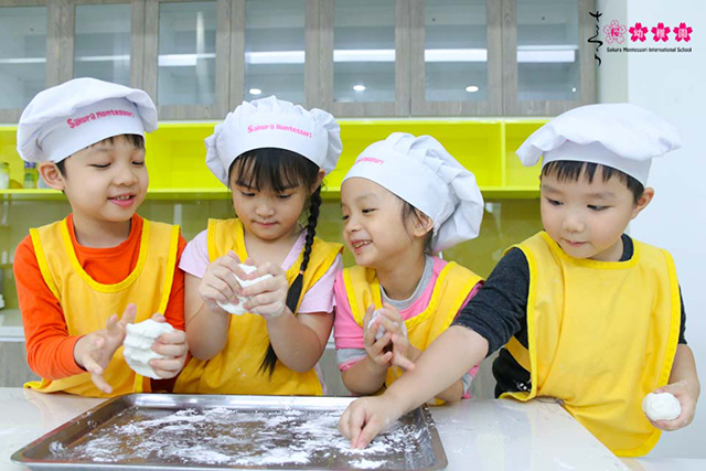 Nói sao cho trẻ vâng lời theo cách giáo viên Montessori?