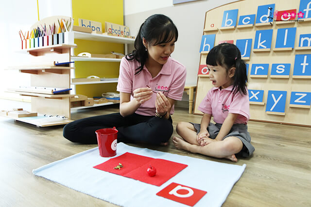 Phát triển ngôn ngữ cho trẻ theo từng giai đoạn nhạy cảm