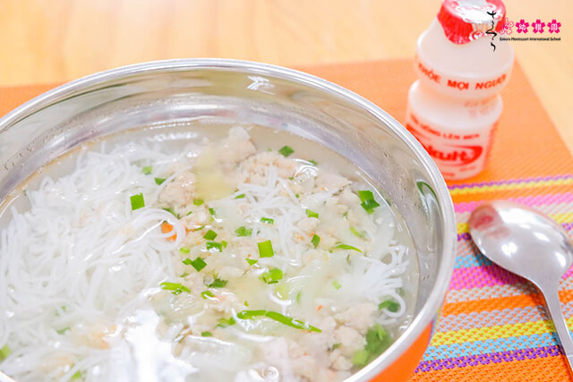 Thực đơn trường mầm non quốc tế