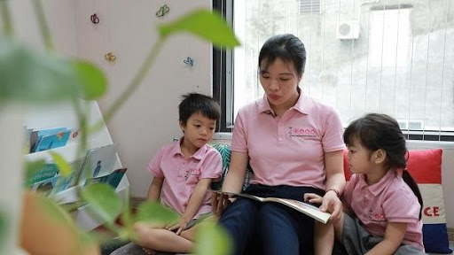 đọc truyện cho bé nghe mỗi ngày