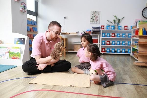 giáo viên mầm non sakura rèn luyện tư duy cho trẻ