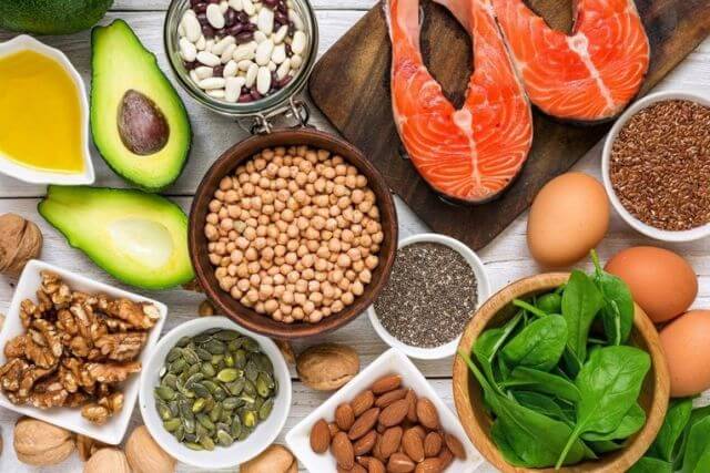 Đa dạng các loại thực phẩm giúp con hấp thụ đầy đủ dinh dưỡng