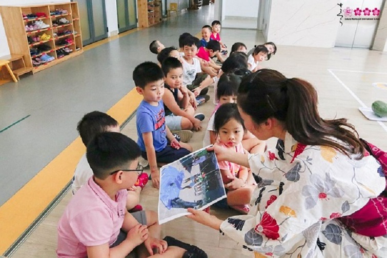 Cách dạy trẻ 3 tuổi bướng bỉnh không áp đặt, không ra lệnh