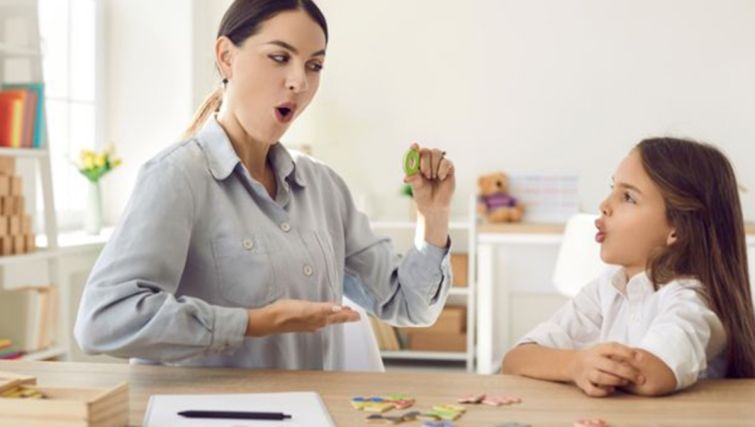 Hướng dẫn cách đánh vần bảng chữ cái tiếng Anh cho bé