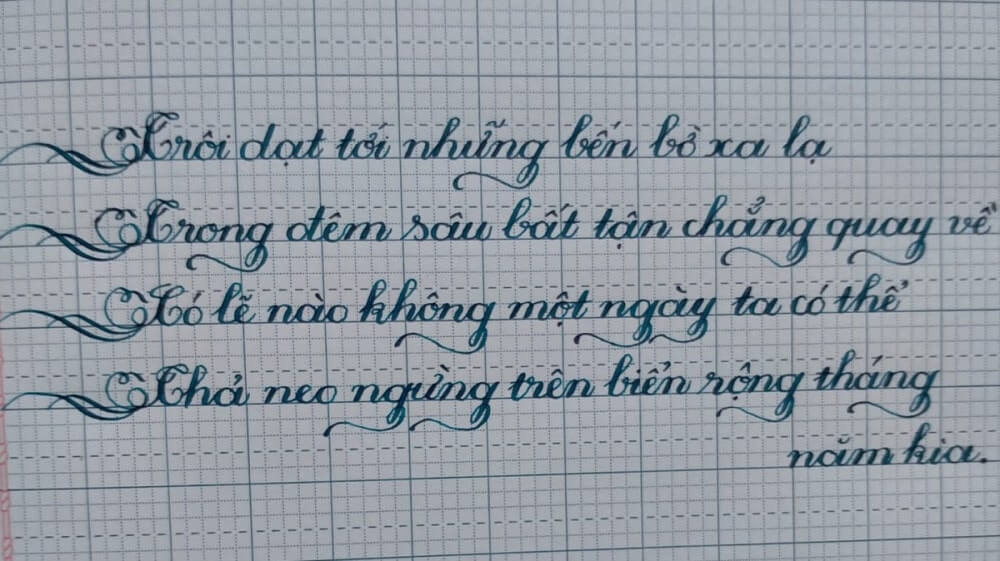 Chữ in hoa nét thanh nét đậm