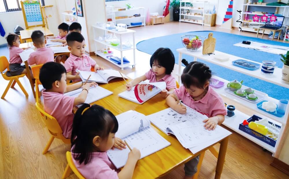 tiếng anh giao tiếp cho bé