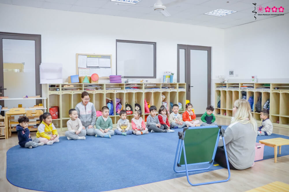 Cho trẻ "tắm" tiếng Anh thường xuyên