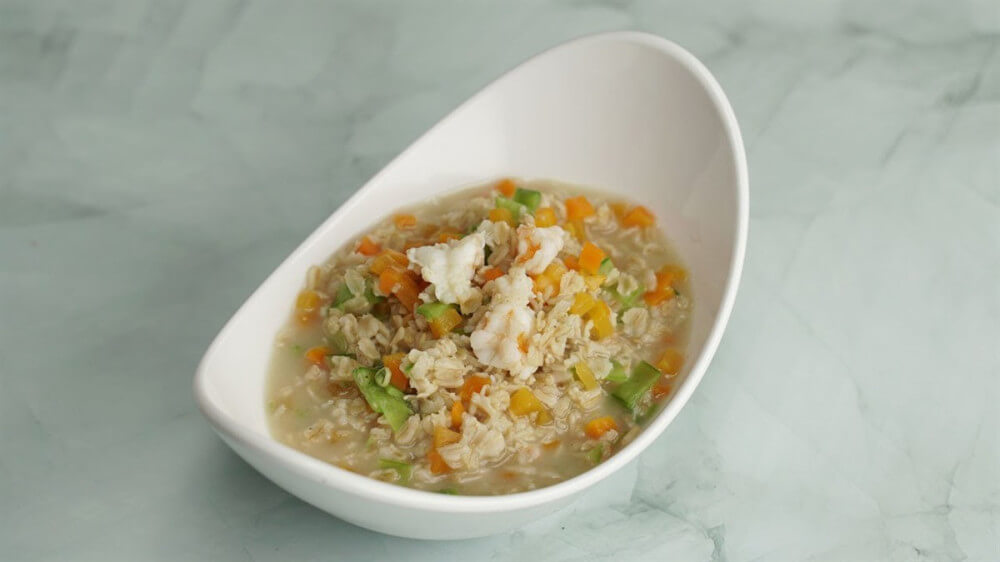 Cháo gà yến mạch, đậu Hà Lan, cà rốt