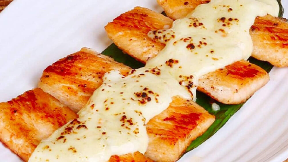 Kết hợp cá hồi, phô mai