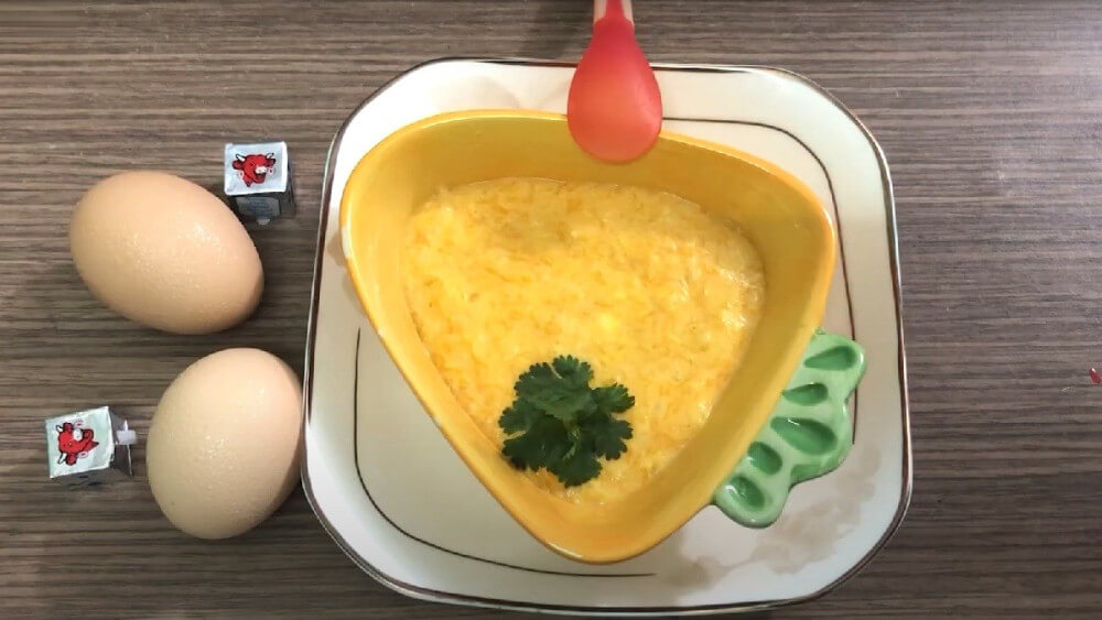 Món cháo trứng cà rốt