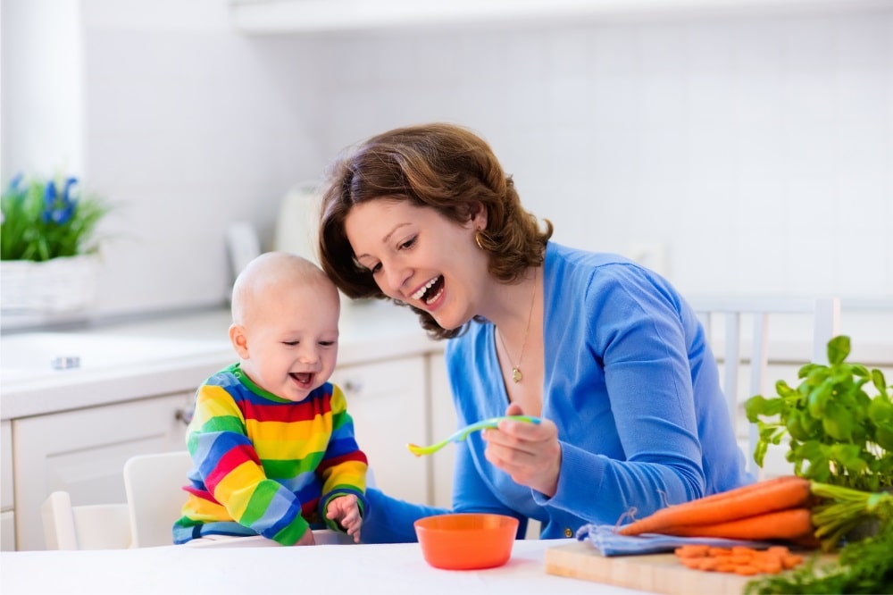 Nên cho trẻ ăn dặm theo phương pháp nào