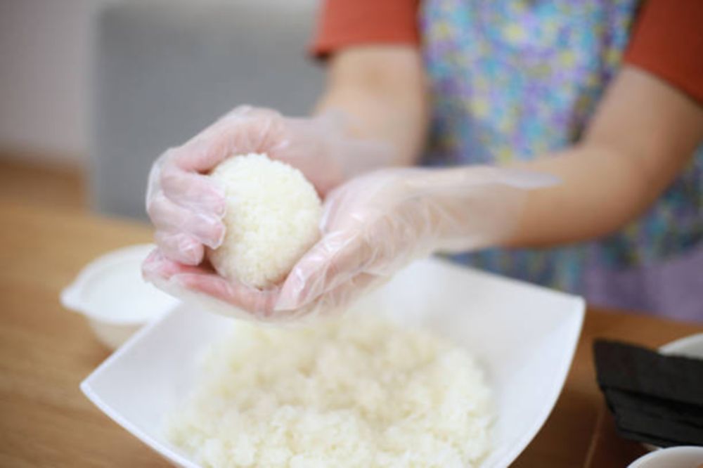 thực đơn ăn dặm BLW cho bé 11 tháng 