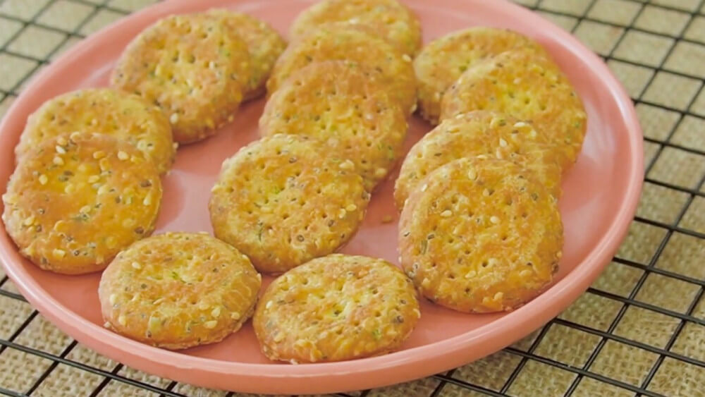 bánh quy hành vừng