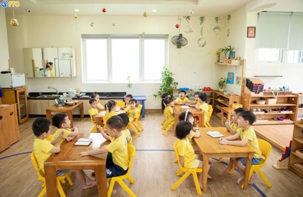 giữ trẻ 7 tháng tuổi