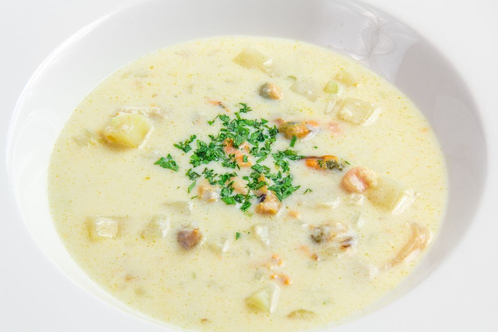 Cháo trứng gà, tôm xay nhuyễn cho bé ăn dặm