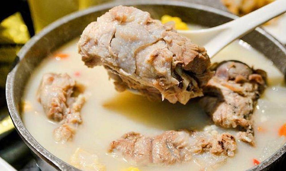 có nên ninh xương cho trẻ ăn dặm