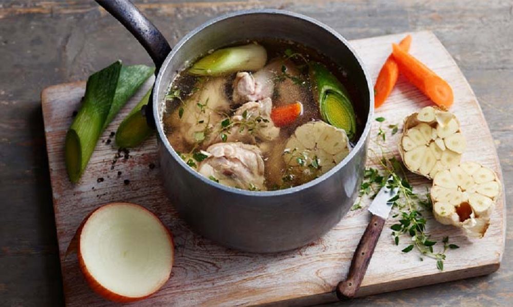 có nên ninh xương cho trẻ ăn dặm