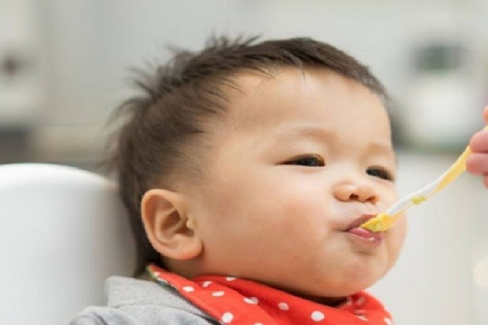 Bé mấy tháng tuổi ăn dặm được phô mai?