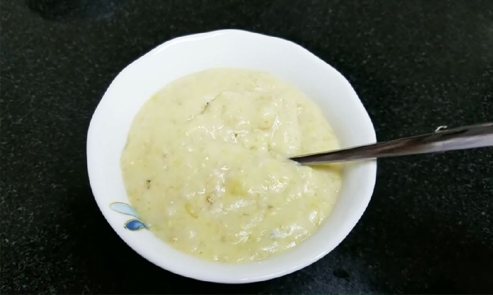 Cháo củ cải trắng nấu với lúa mạch và hạt dinh dưỡng