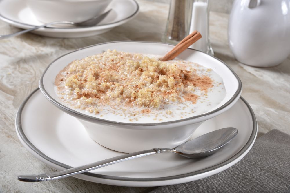 Cháo đậu gà hạt quinoa cho bé