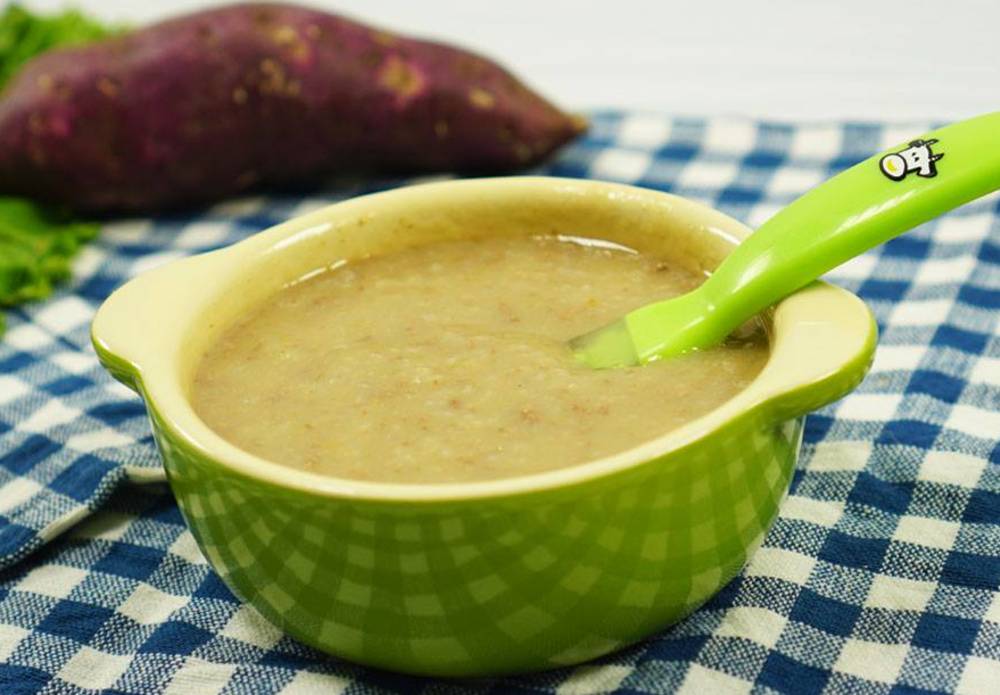 Cháo lươn khoai lang rất tốt cho hệ tiêu hóa chưa hoàn thiện của trẻ