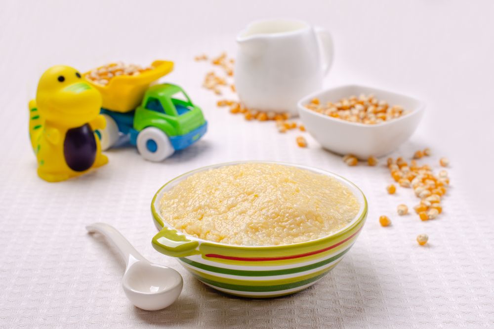 Ngô ngọt nấu với sữa mẹ hoặc sữa công thức