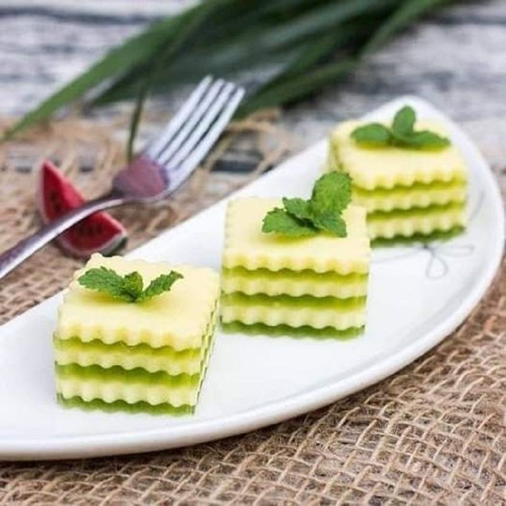 Rau câu lá dứa sữa bắp