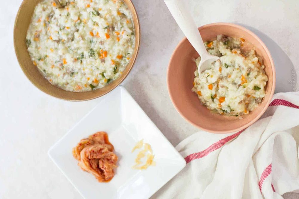 Cháo thịt bò ớt chuông cho bé ăn dặm