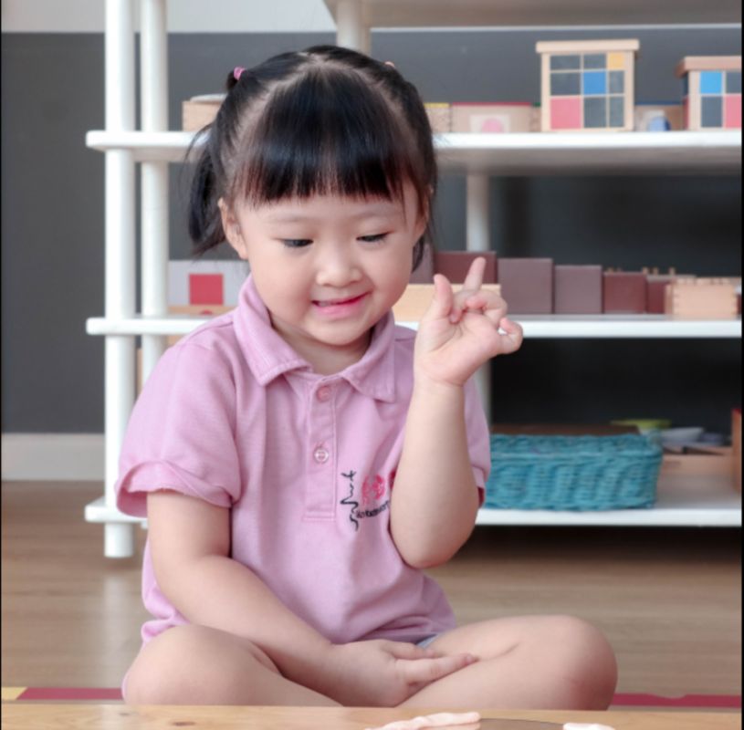 Đặt tên con gái họ Lê ý nghĩa bình an, may mắn