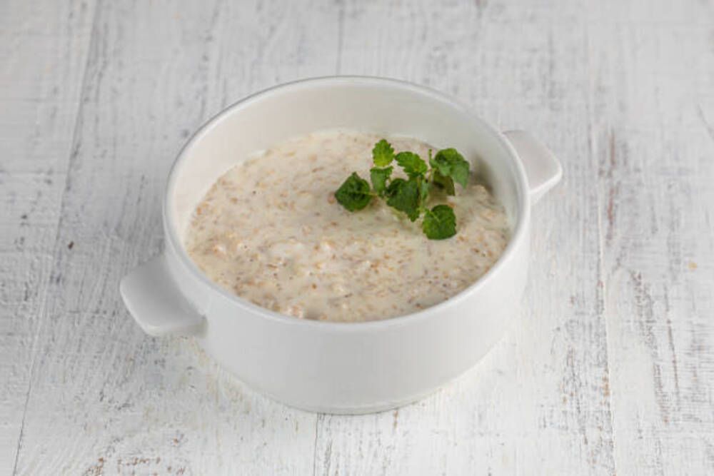 Thành phẩm cháo cá hồi đậu xanh, hạt sen thơm ngon, bổ dưỡng, không tanh