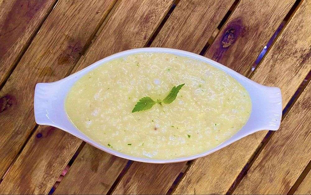 Thành phẩm món cháo cá hồi cho bé 9 tháng nấu cùng khoai lang