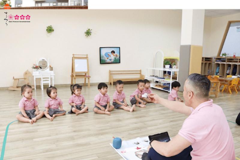 Trường mầm non Sakura Schools - môi trường lý tưởng giúp bé 2 tuổi dễ dàng hòa nhập khi bắt đầu đi học