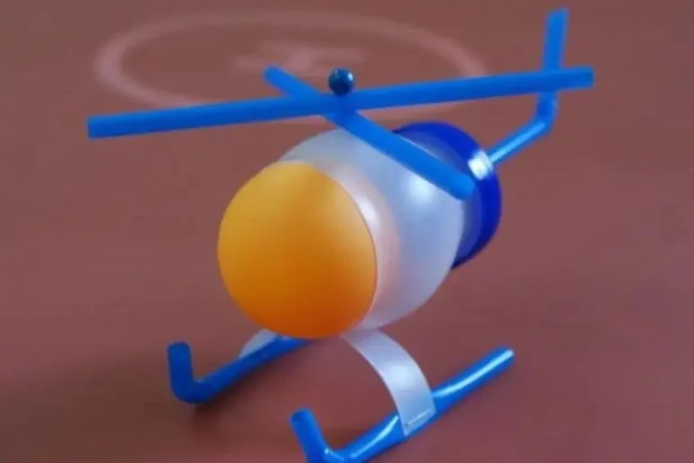 Cách làm máy bay trực thăng đồ chơi từ chai nhựa cực dễ