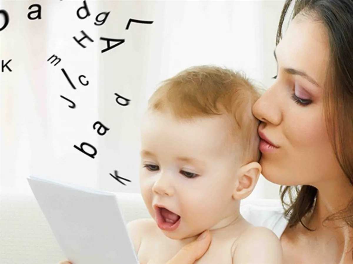 Dạy bé tập nói sớm tạo nền tảng vững chắc cho sự phát triển toàn diện của con