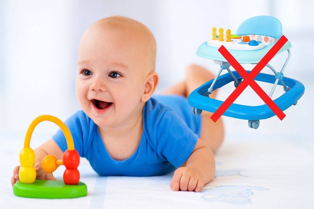 Bé 5 tháng chưa thể ngồi xe tập đi.