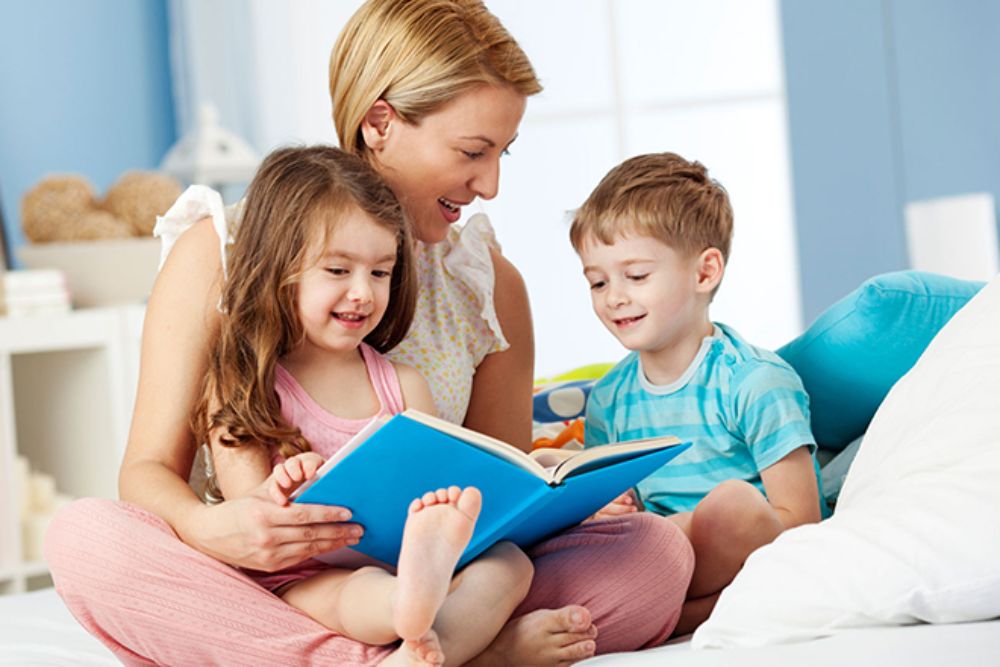 Giờ kể chuyện giúp xây dựng kết nối tình cảm bền chặt giữa cha mẹ và con cái