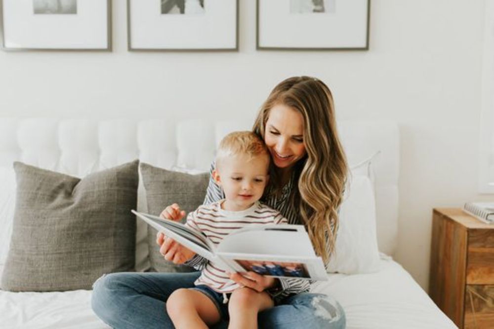 Hướng dẫn kể chuyện cho bé 6 tháng