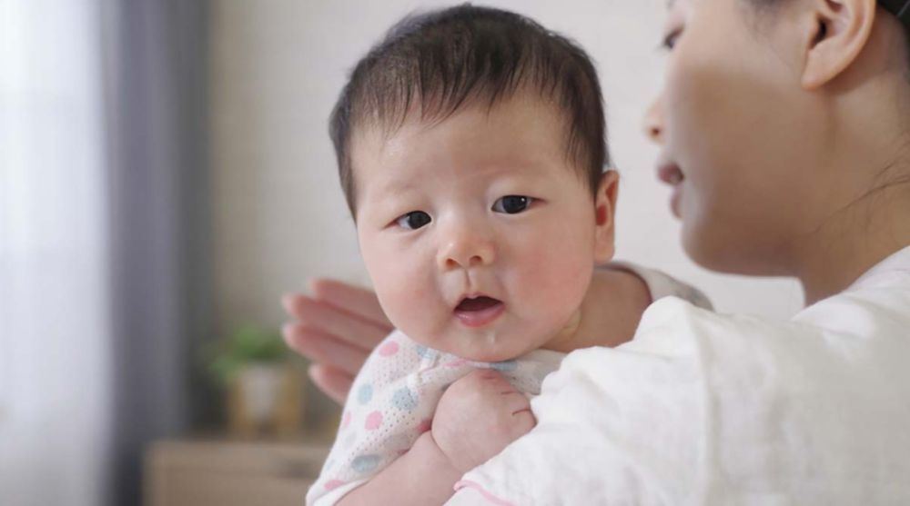 Tuyệt đối không tự ý dùng thuốc ho cho trẻ 6 tháng tuổi nếu chưa có chỉ định của bác sĩ (Ảnh: sưu tầm internet).