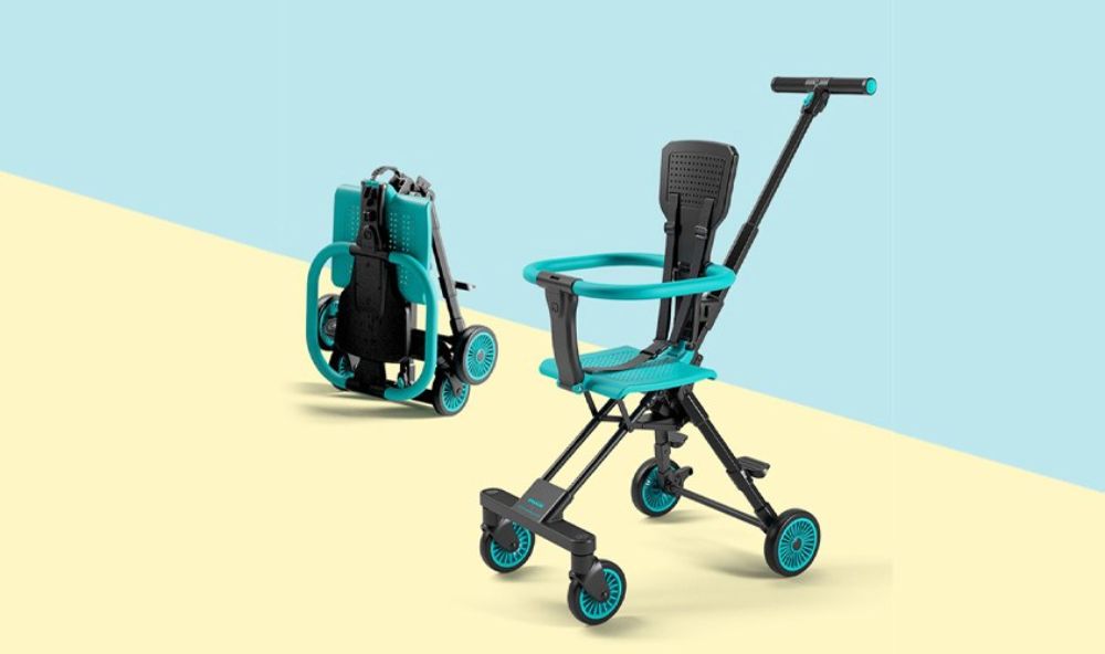 Một chiếc xe đẩy gấp gọn là "ngôi nhà di động" giúp bé ngủ ngon ngay cả khi đang di chuyển