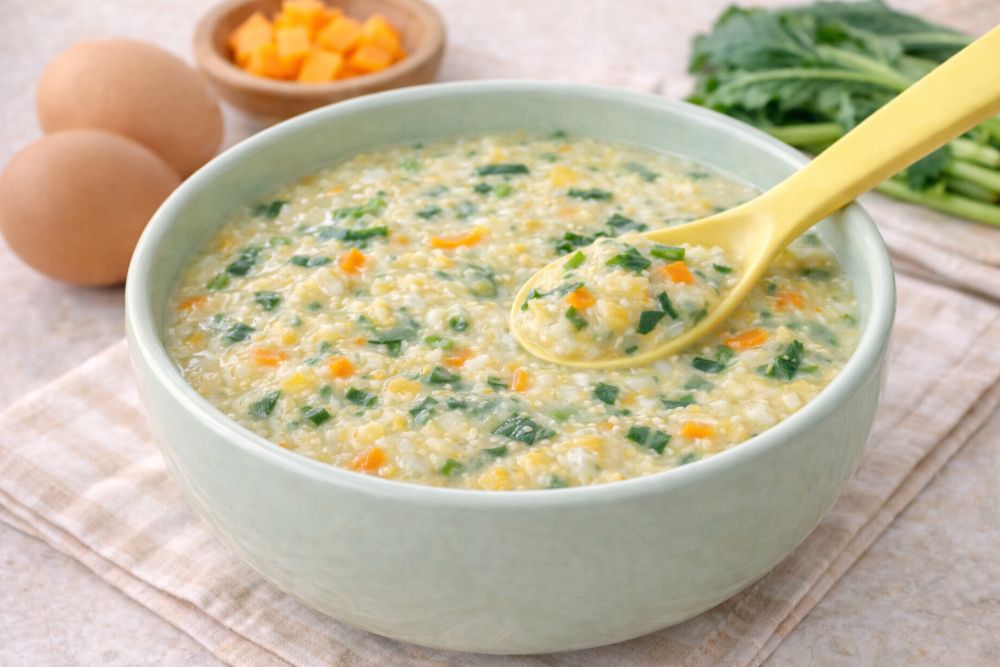 Cháo trứng gà rau cải