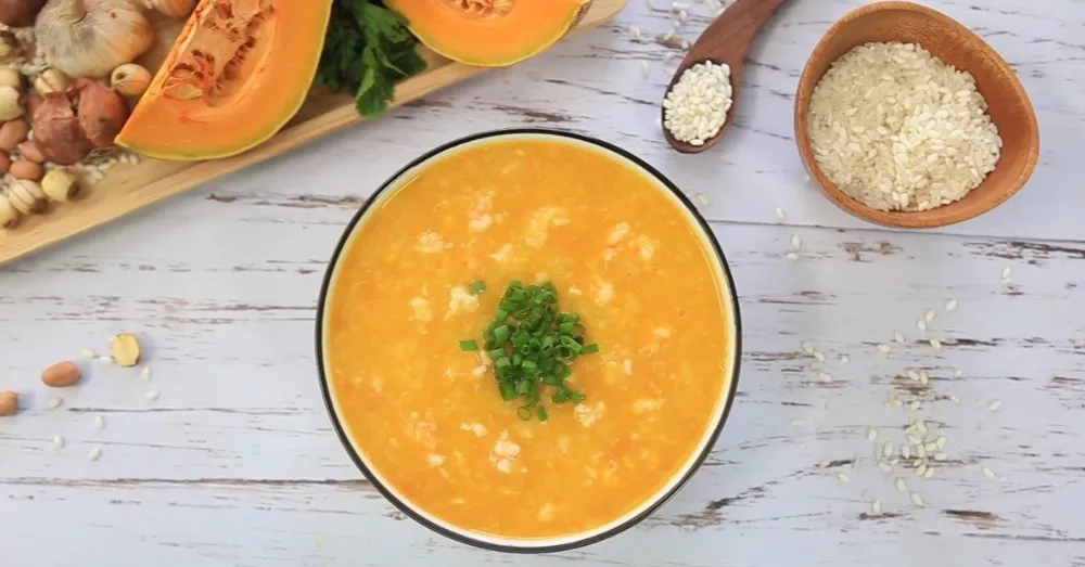 Cháo bí đỏ thịt bằm