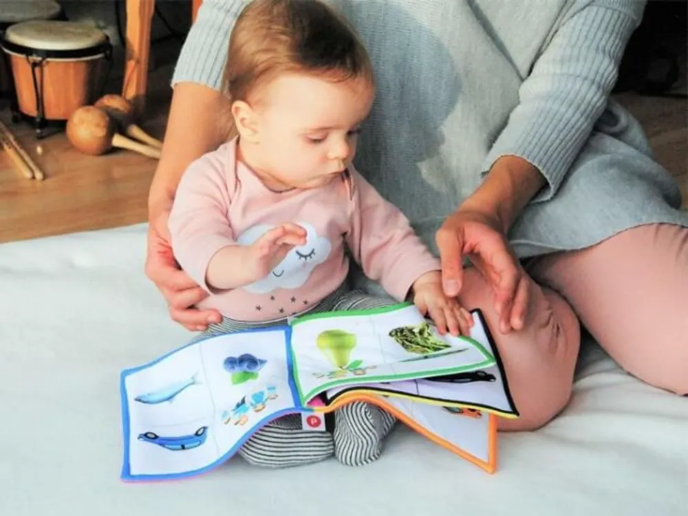 Dạy trẻ học chữ qua sách truyện